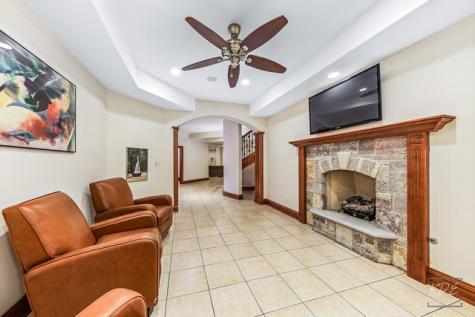904 South Edgewood Lane Mount Prospect IL 60056