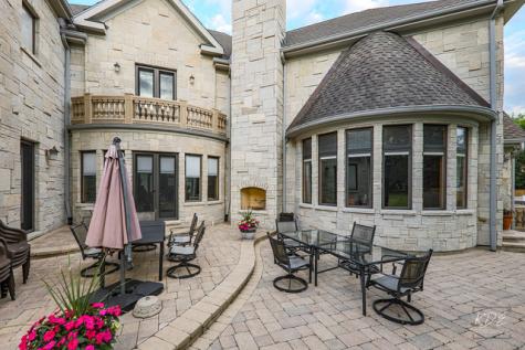 904 South Edgewood Lane Mount Prospect IL 60056