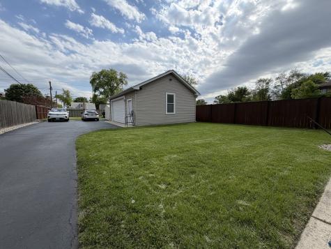 7841 45TH Place Lyons IL 60534