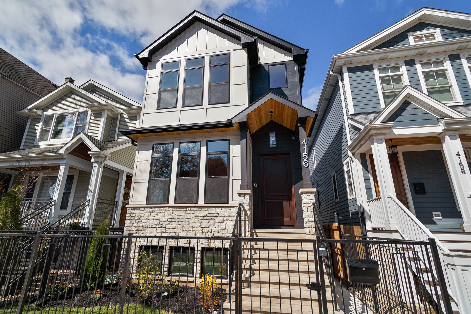 4156 North Leavitt Street Chicago IL 60618