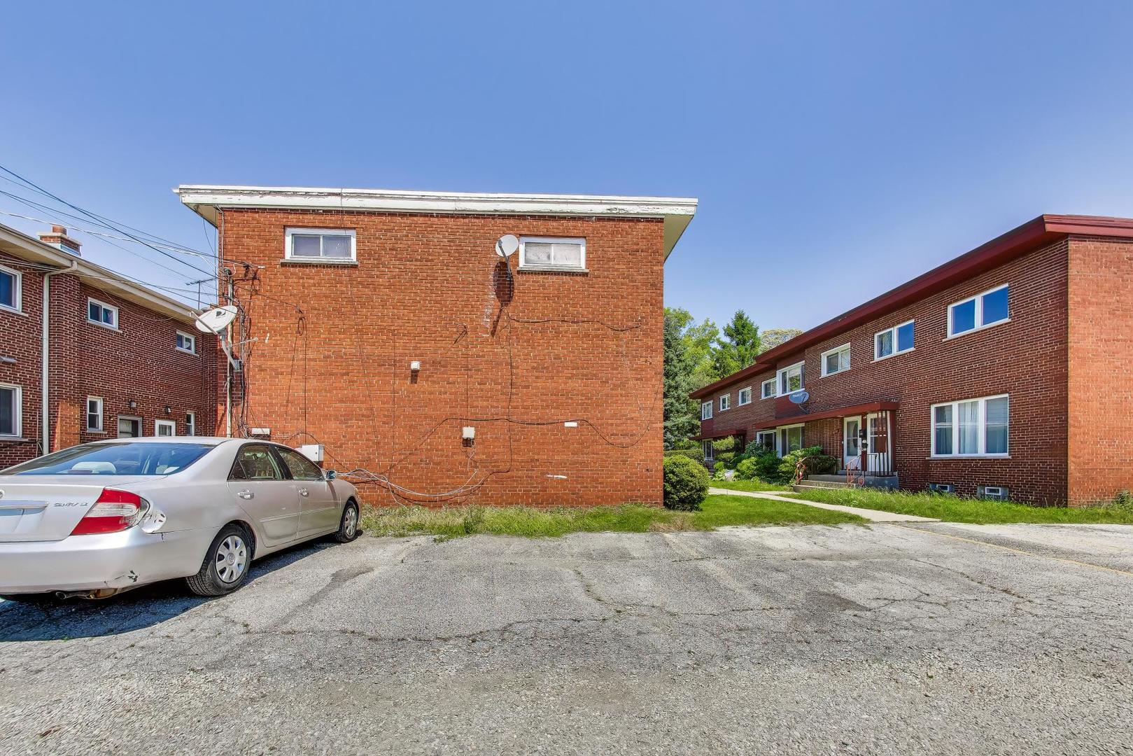 4661 Brummel Street Skokie IL 60076