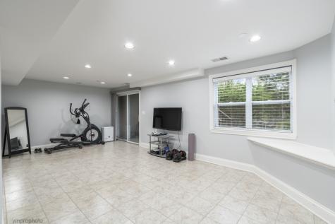 308 Lunt Avenue Schaumburg IL 60193