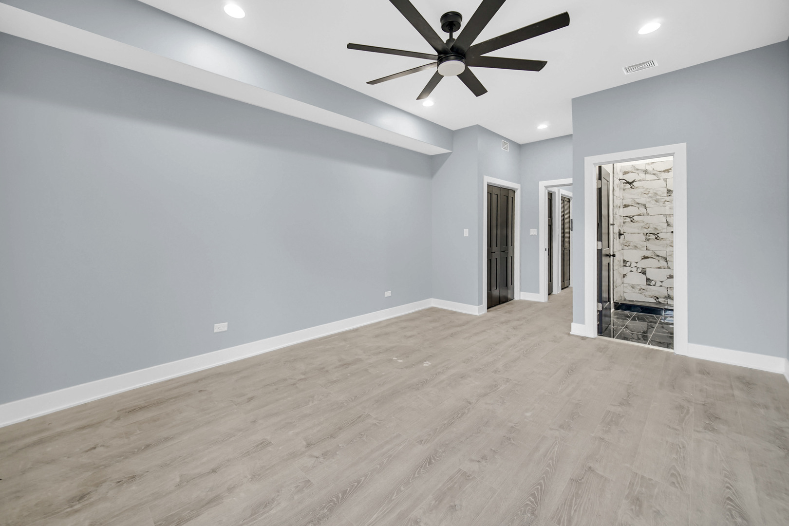 4343 South Ellis Avenue Chicago IL 60653