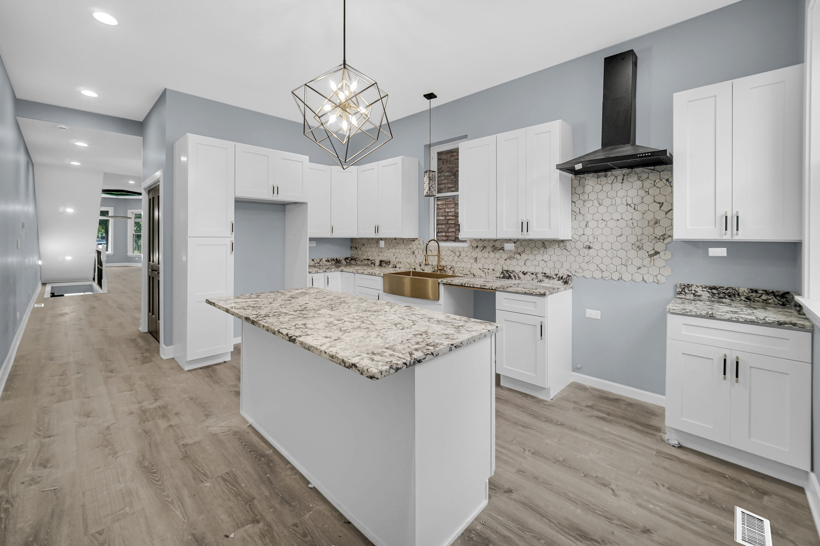 4343 South Ellis Avenue Chicago IL 60653