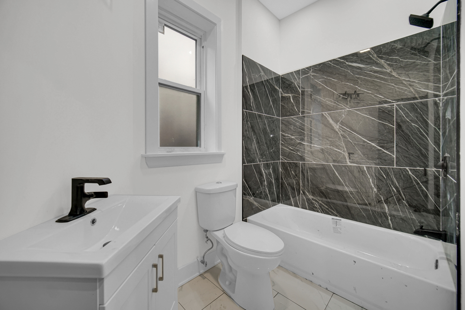 4343 South Ellis Avenue Chicago IL 60653