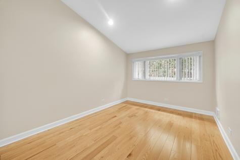 9454 Meadow Lane Des Plaines IL 60016