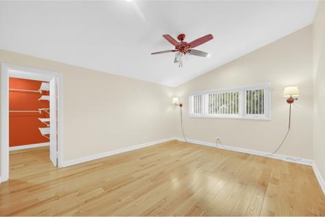 9454 Meadow Lane Des Plaines IL 60016