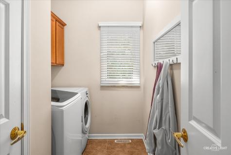 424 Camden Circle Oswego IL 60543