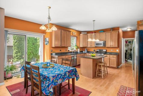424 Camden Circle Oswego IL 60543