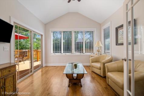 443 June Terrace Barrington IL 60010