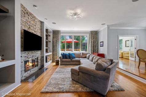 443 June Terrace Barrington IL 60010