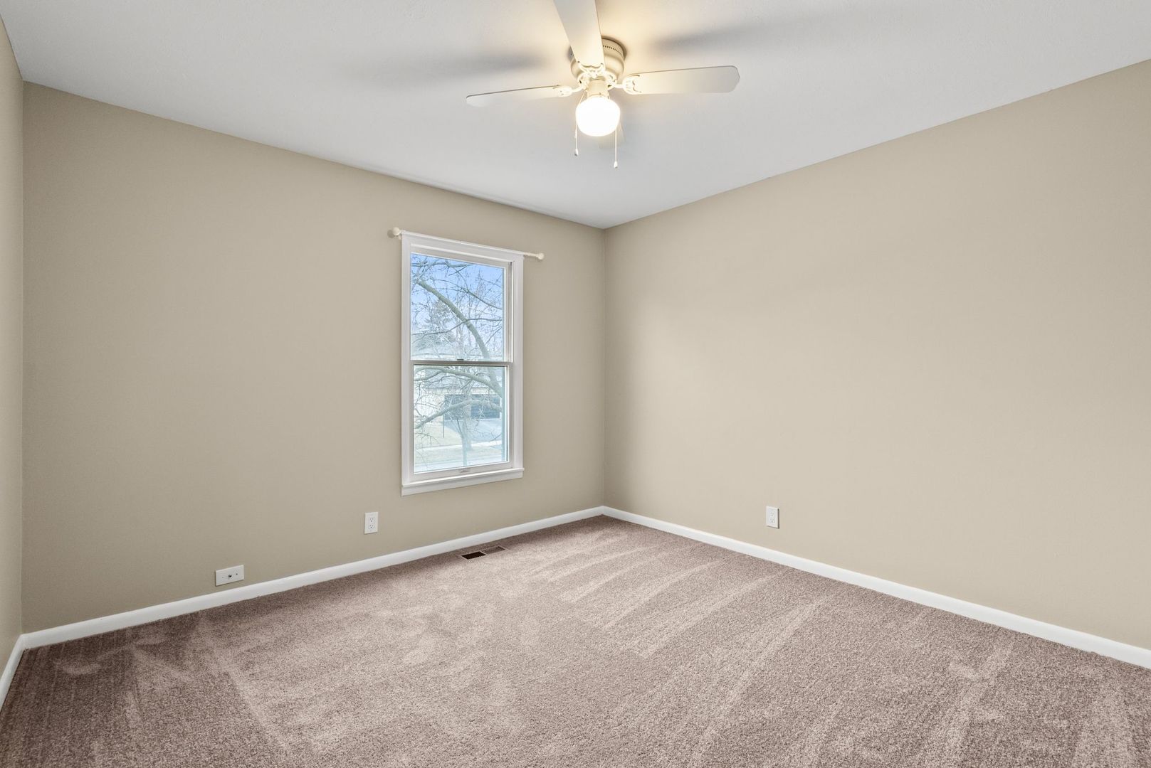 153 South West Camelot Way Bolingbrook IL 60440