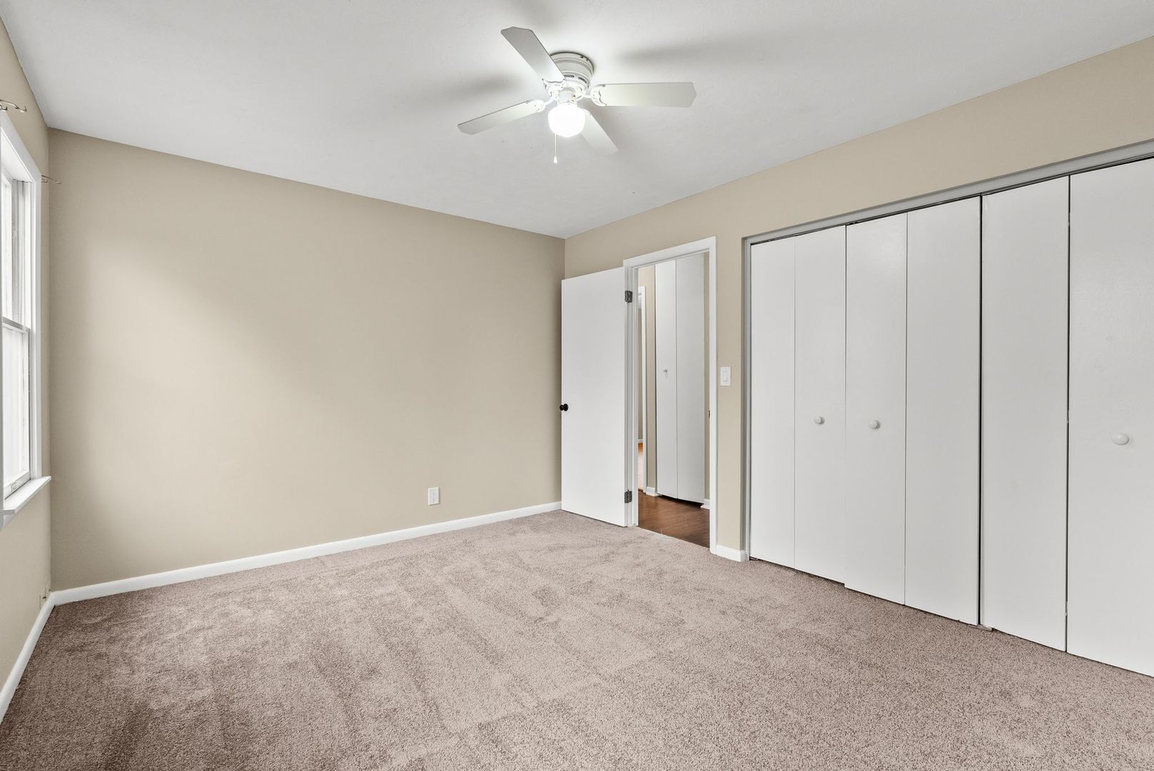 153 South West Camelot Way Bolingbrook IL 60440