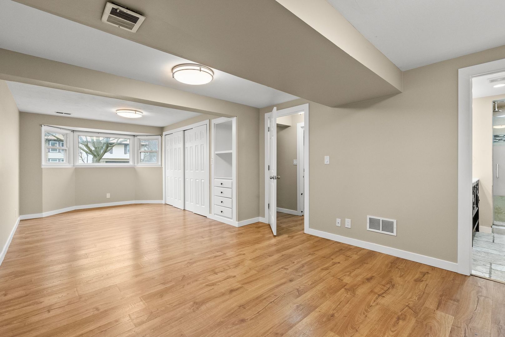 153 South West Camelot Way Bolingbrook IL 60440