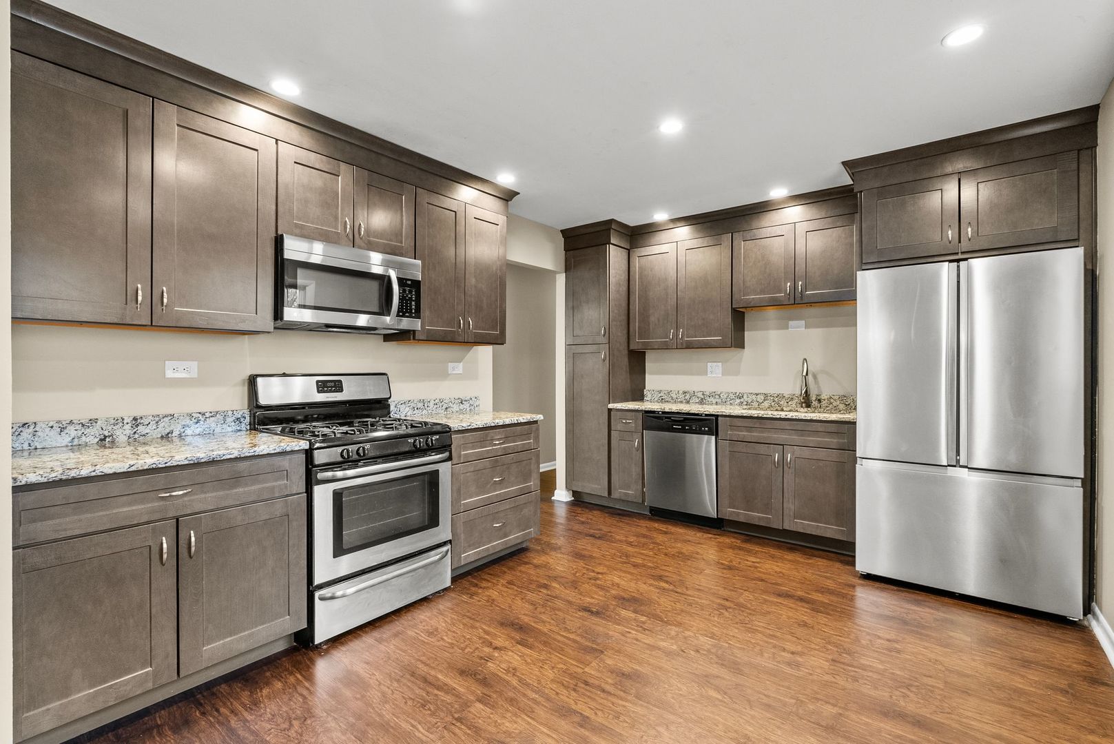153 South West Camelot Way Bolingbrook IL 60440