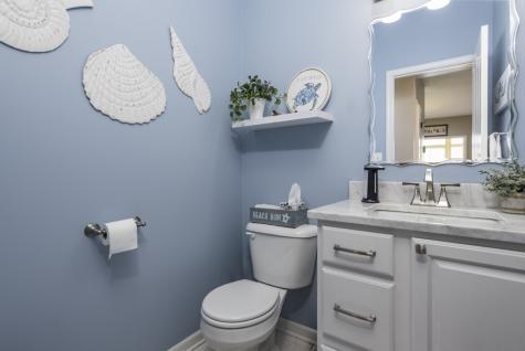 206 Chesapeake Bay Winthrop Harbor IL 60096
