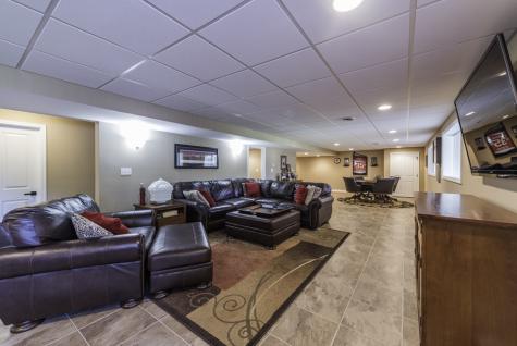 206 Chesapeake Bay Winthrop Harbor IL 60096