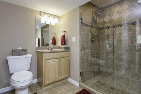 206 Chesapeake Bay Winthrop Harbor IL 60096