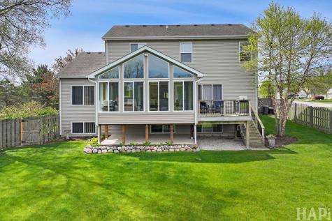 206 Chesapeake Bay Winthrop Harbor IL 60096