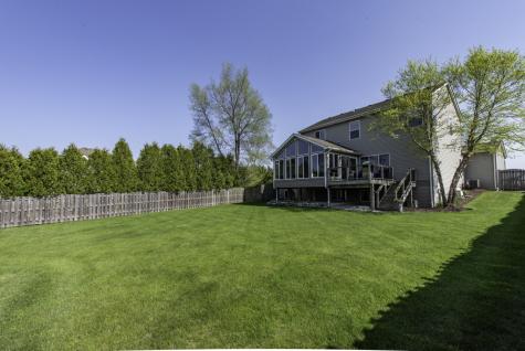 206 Chesapeake Bay Winthrop Harbor IL 60096