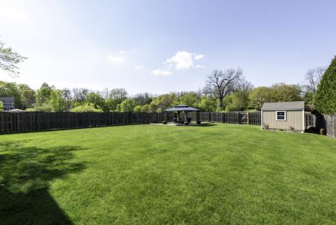 206 Chesapeake Bay Winthrop Harbor IL 60096
