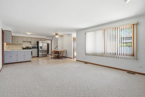 8512 161ST Place Tinley Park IL 60487