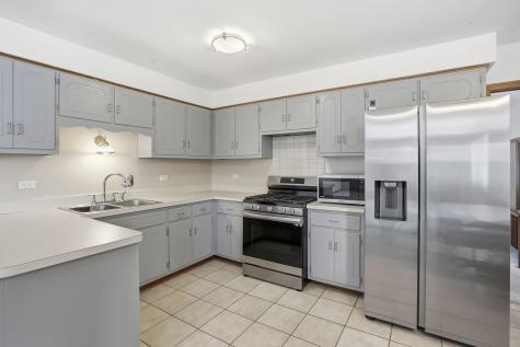 8512 161ST Place Tinley Park IL 60487