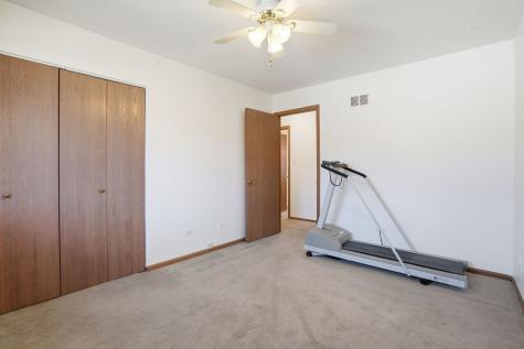 8512 161ST Place Tinley Park IL 60487
