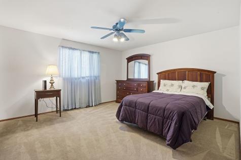 8512 161ST Place Tinley Park IL 60487