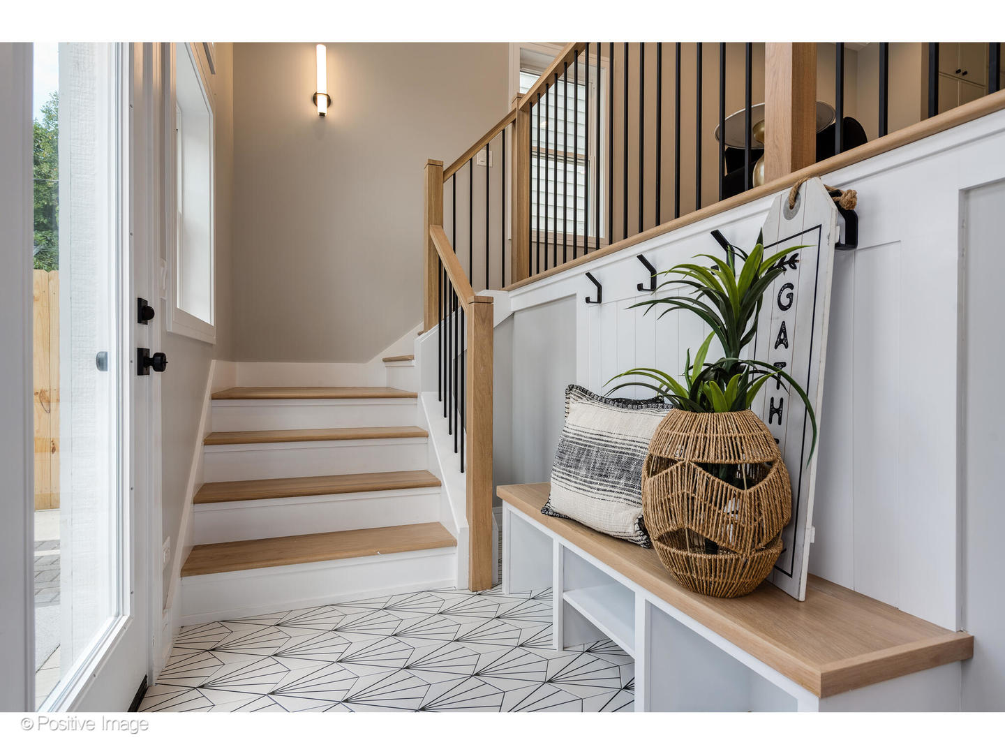 3107 North Oakley Avenue Chicago IL 60618