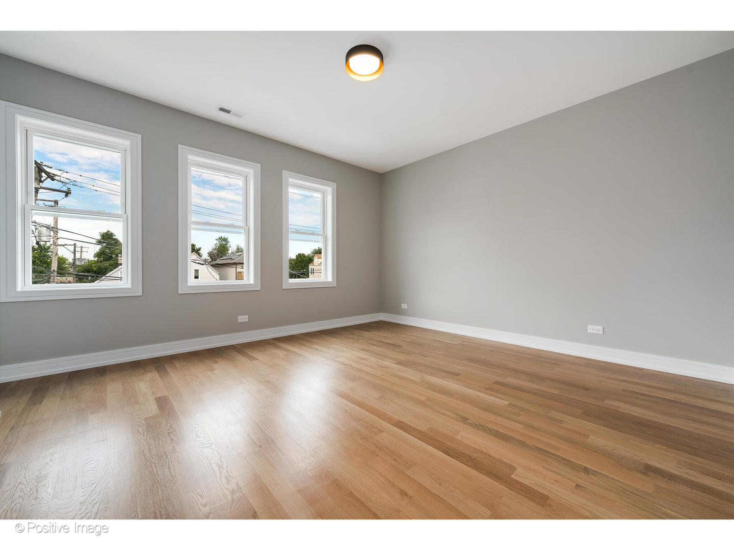 3107 North Oakley Avenue Chicago IL 60618