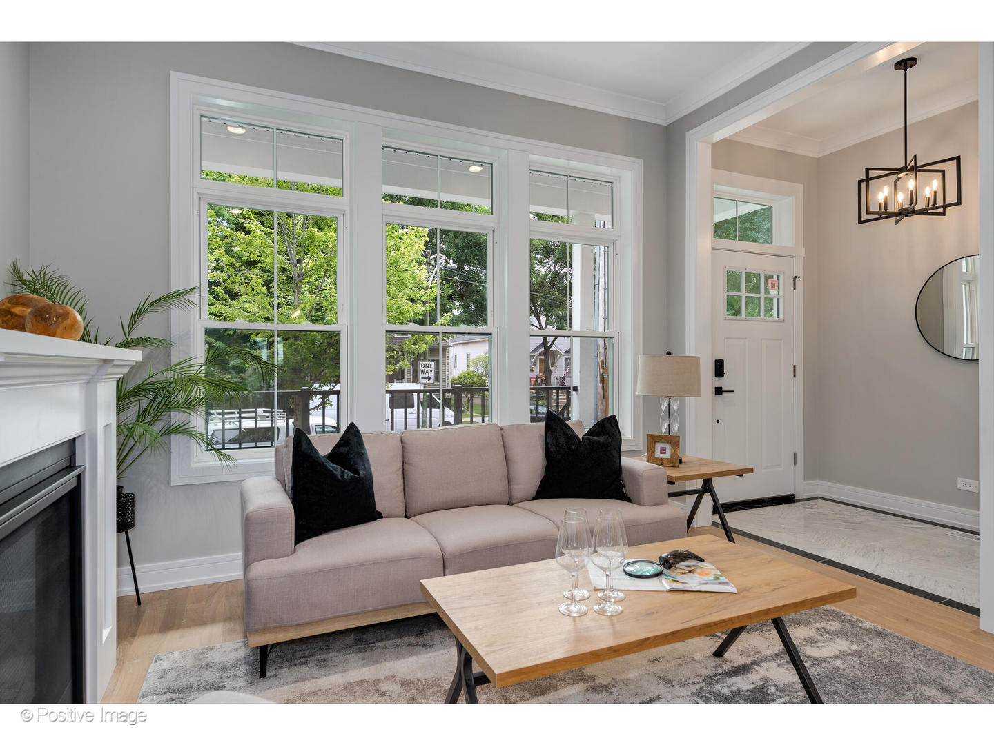 3107 North Oakley Avenue Chicago IL 60618