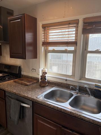 2130 Hawthorne Lane Waukegan IL 60087