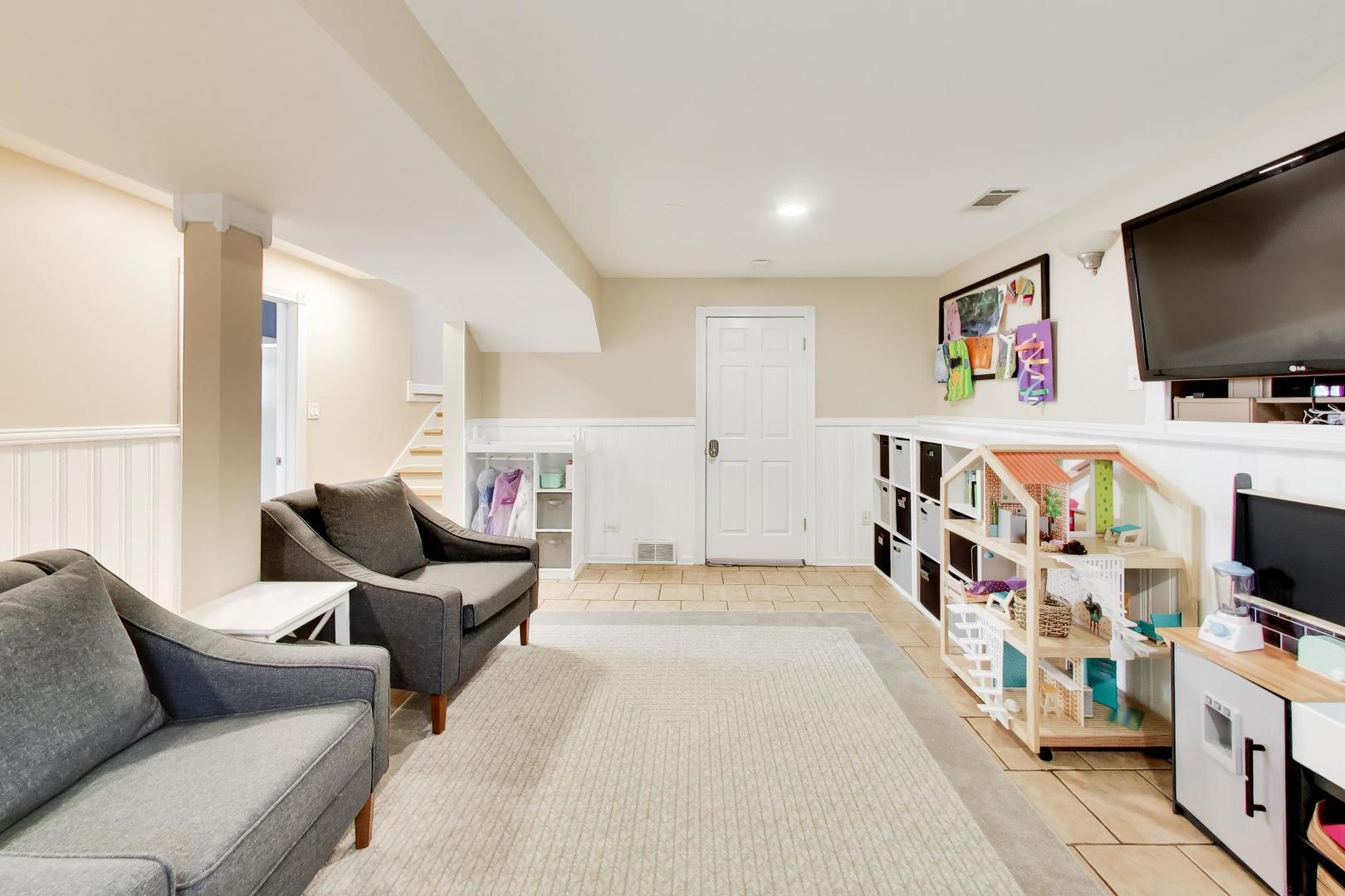44 Swift Lane Naperville IL 60565
