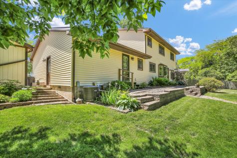 28 Dunlap Drive Sidney IL 61877