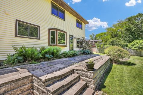 28 Dunlap Drive Sidney IL 61877