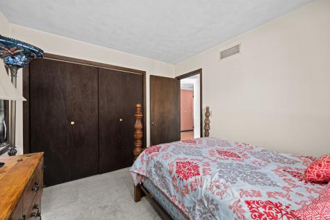 1705 85TH Avenue W Rock Island IL 61201