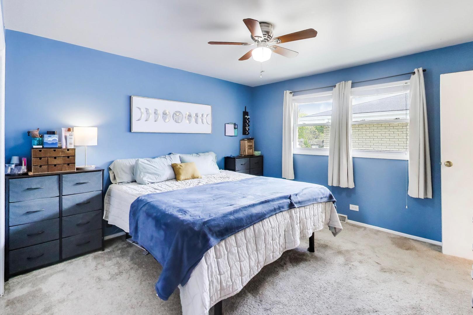 345 East View Street Lombard IL 60148