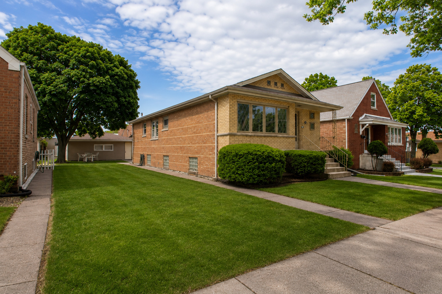 5304 South Mulligan Avenue Chicago IL 60638