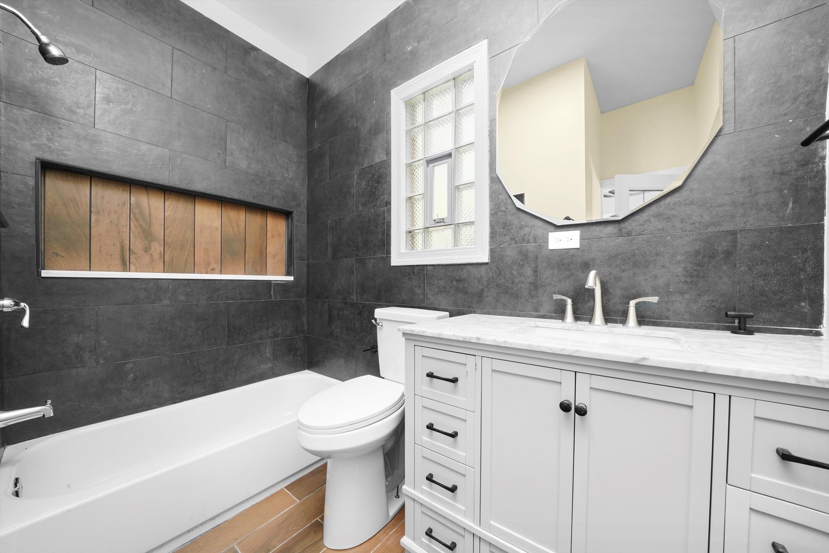 10617 South Wentworth Avenue Chicago IL 60628