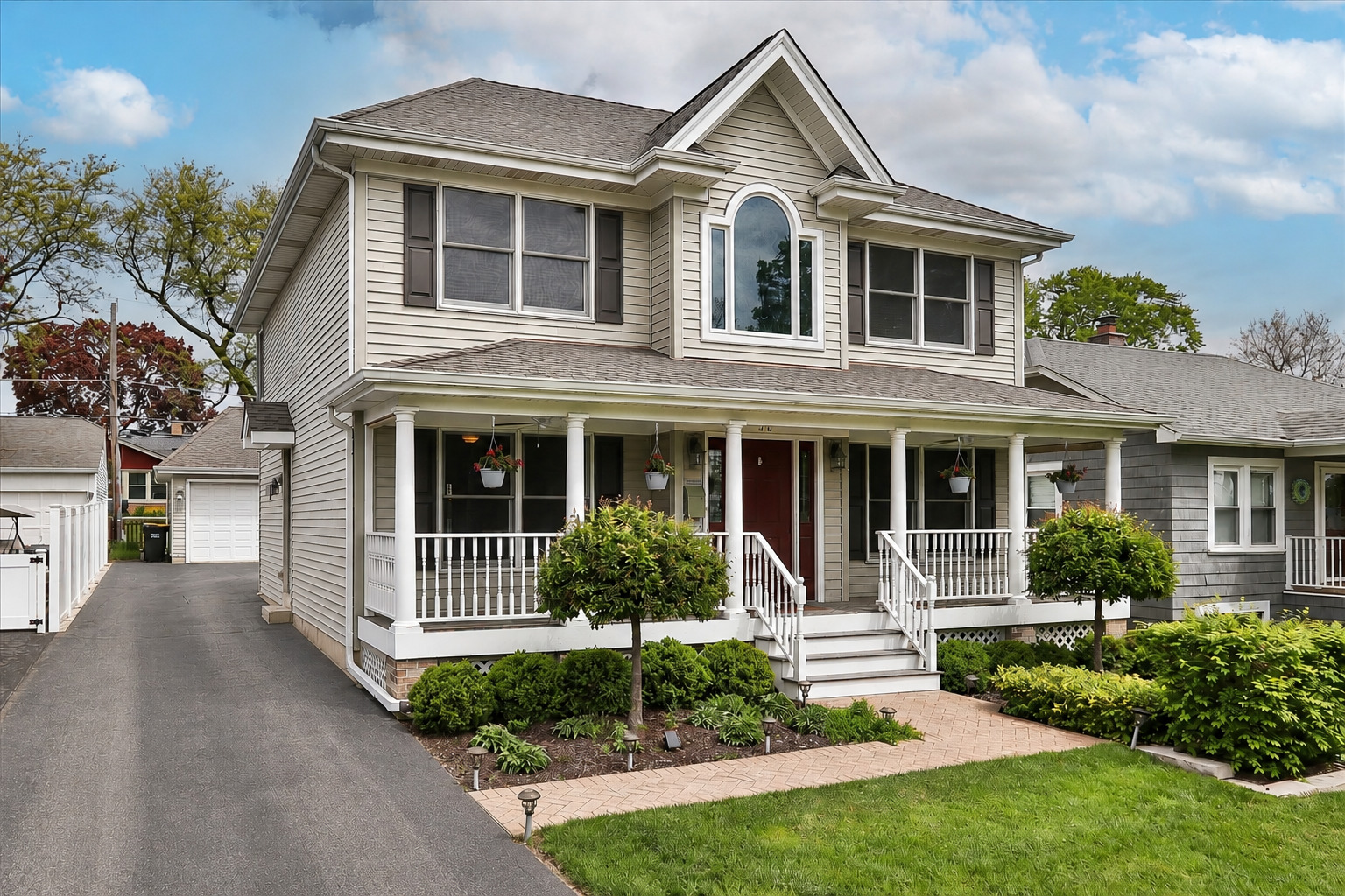 52 West Glenlake Avenue Roselle IL 60172