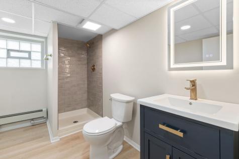5747 North Melvina Avenue Chicago IL 60646