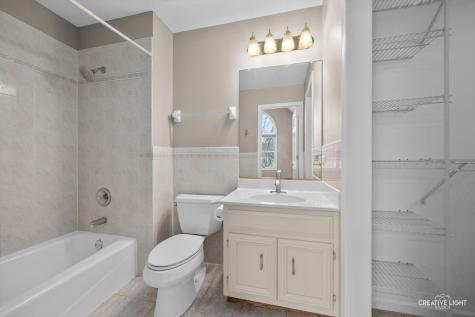 1600 Harris Drive Aurora IL 60502