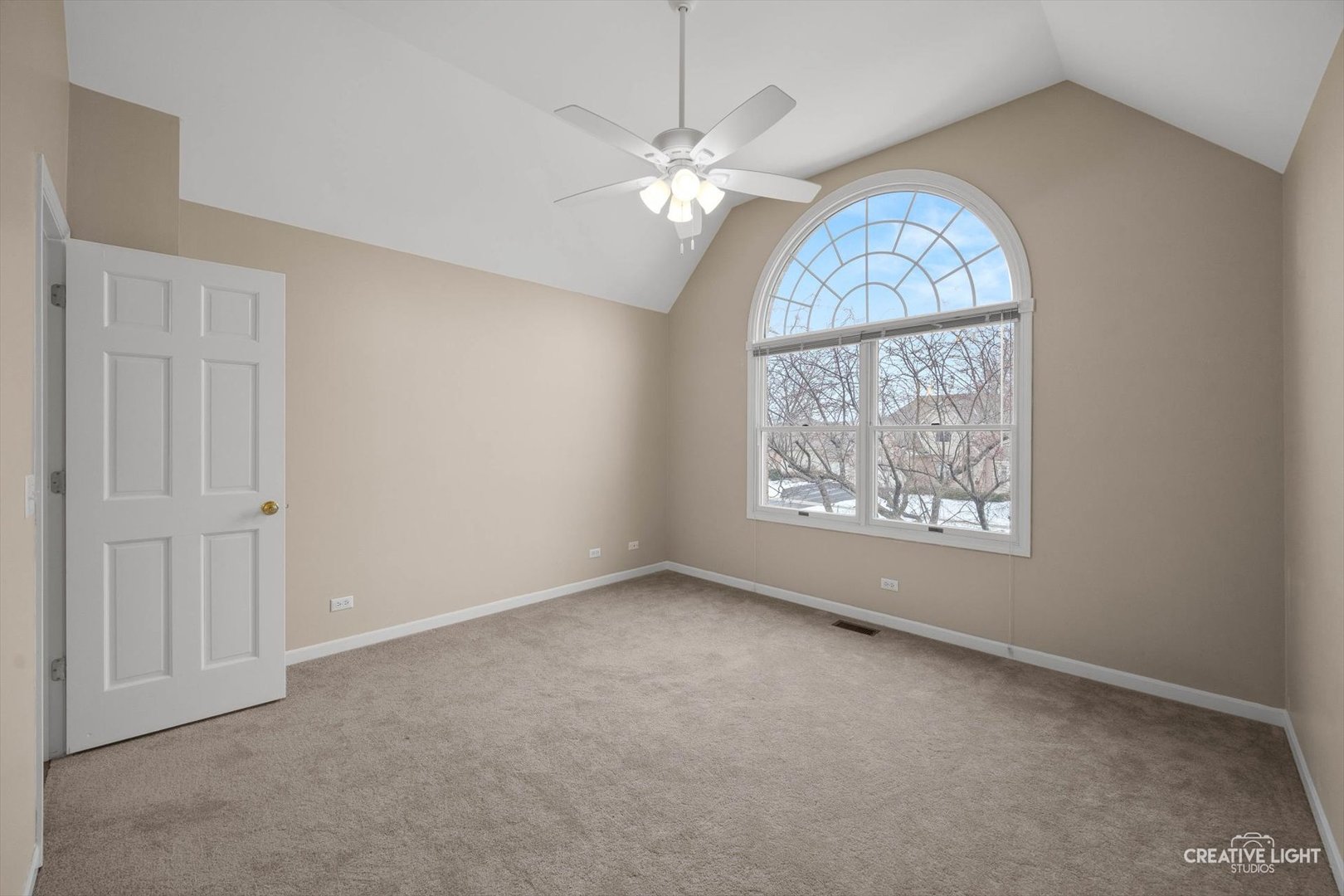 1600 Harris Drive Aurora IL 60502