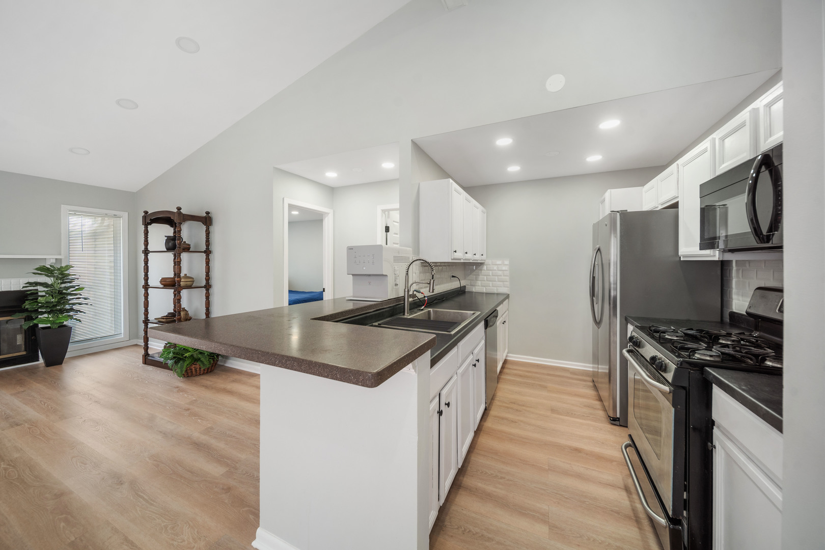 3354 West Madison Street Skokie IL 60076