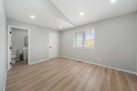 3354 West Madison Street Skokie IL 60076