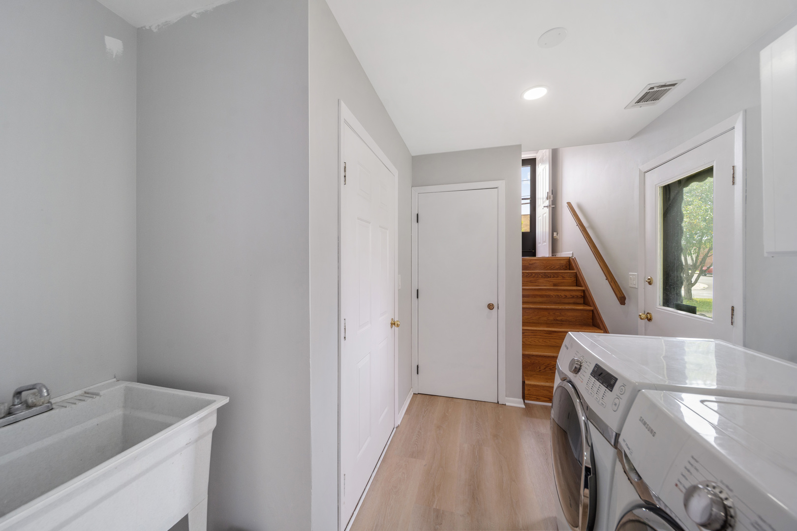 3354 West Madison Street Skokie IL 60076