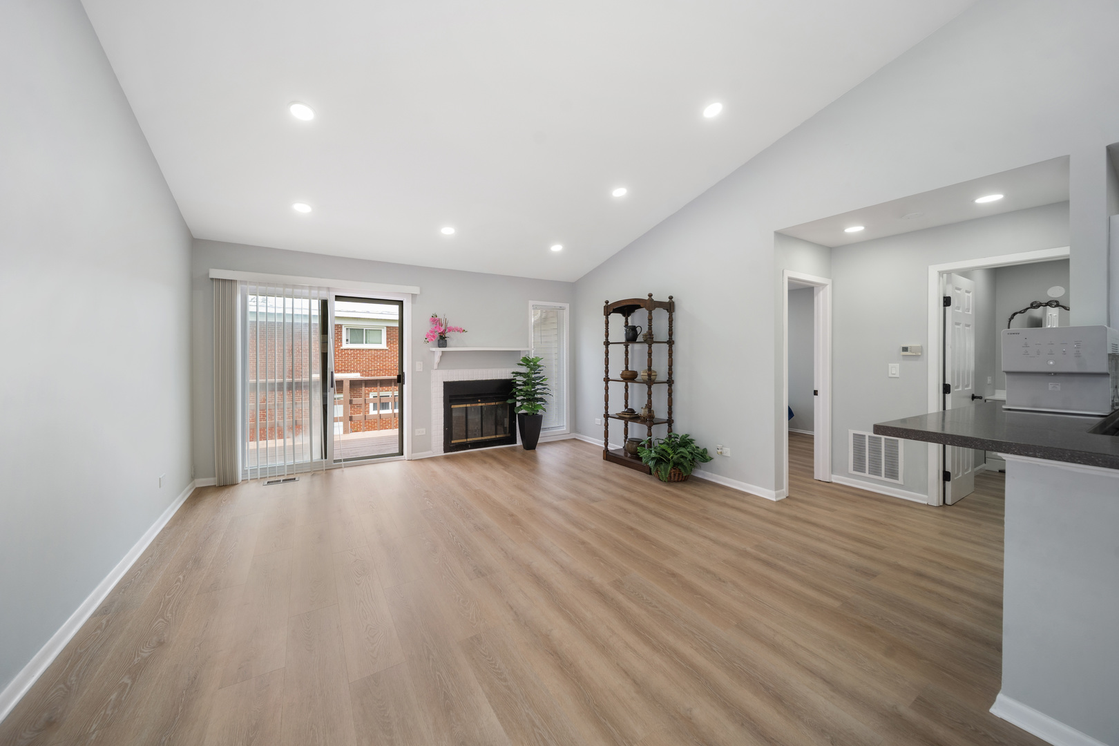 3354 West Madison Street Skokie IL 60076