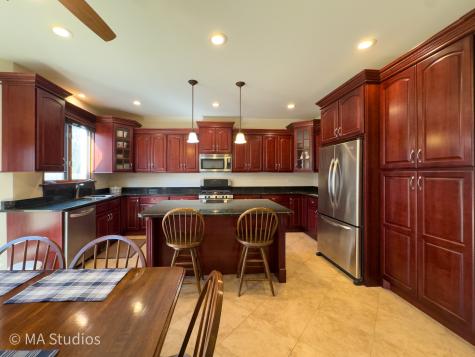 9030 Elm Avenue Burr Ridge IL 60527