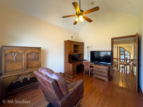 9030 Elm Avenue Burr Ridge IL 60527